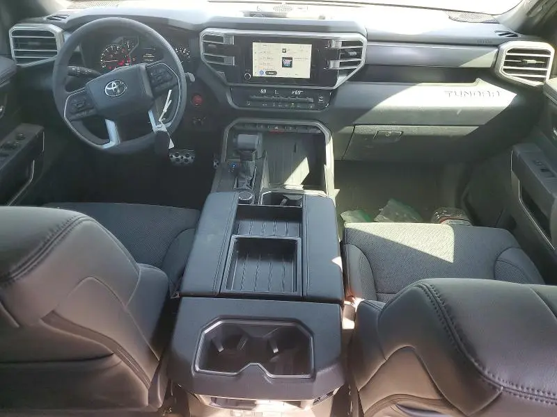 2025 TOYOTA TUNDRA CREWMAX SR  