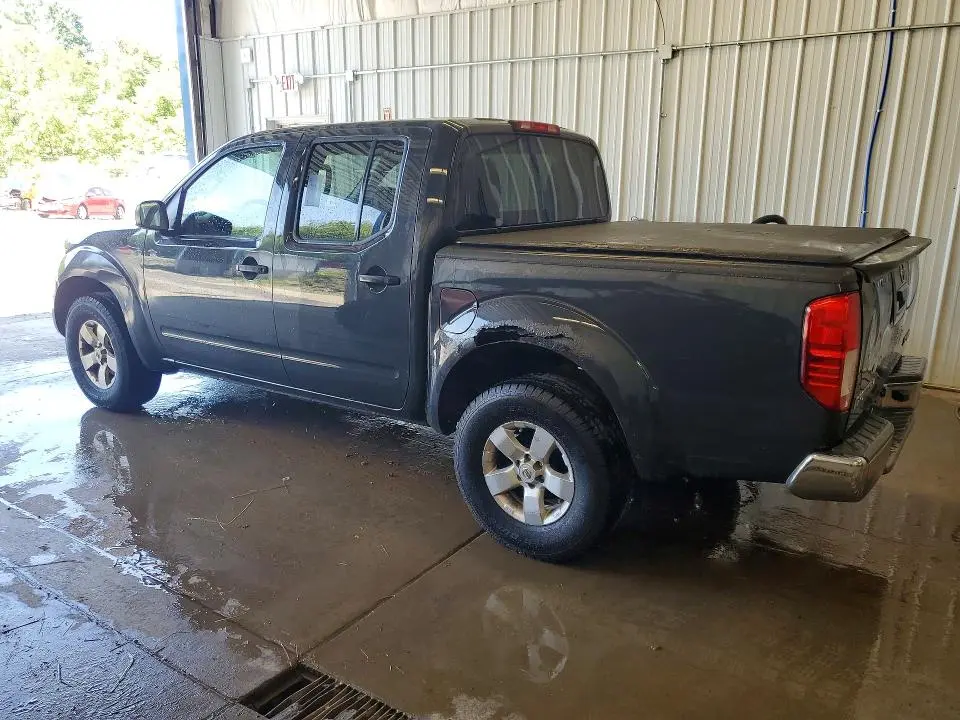 2013 NISSAN FRONTIER S  