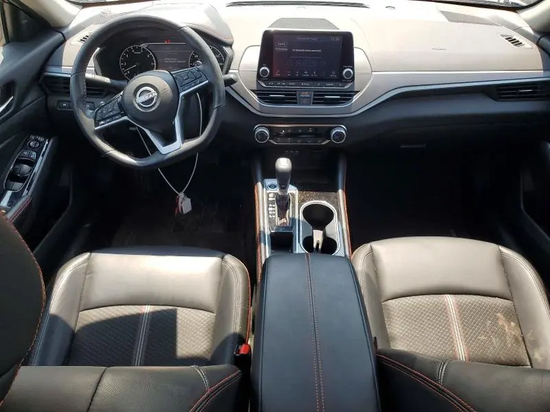 2024 NISSAN ALTIMA SR  