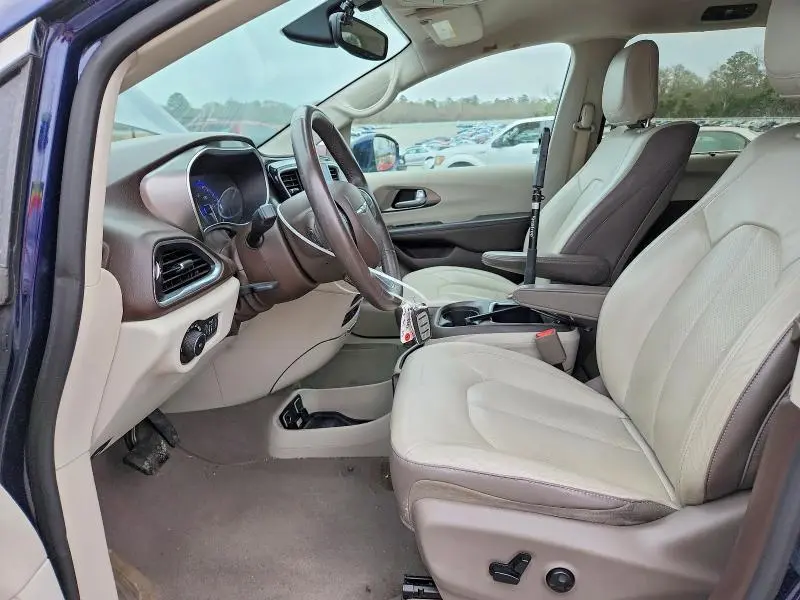 2017 CHRYSLER PACIFICA TOURING L PLUS  