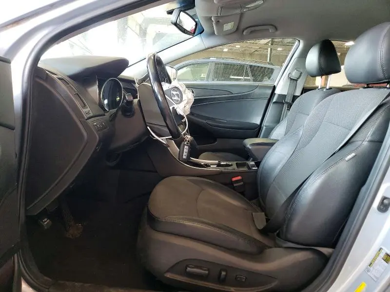 2013 HYUNDAI SONATA SE  