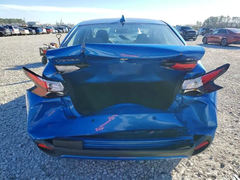 2021 NISSAN VERSA SV  