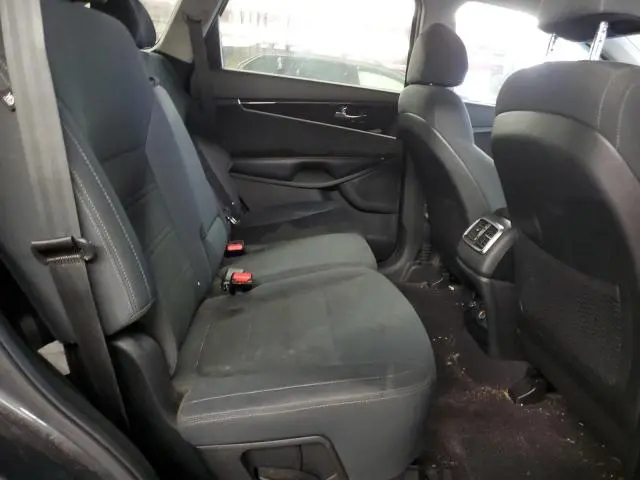 2018 KIA SORENTO LX  
