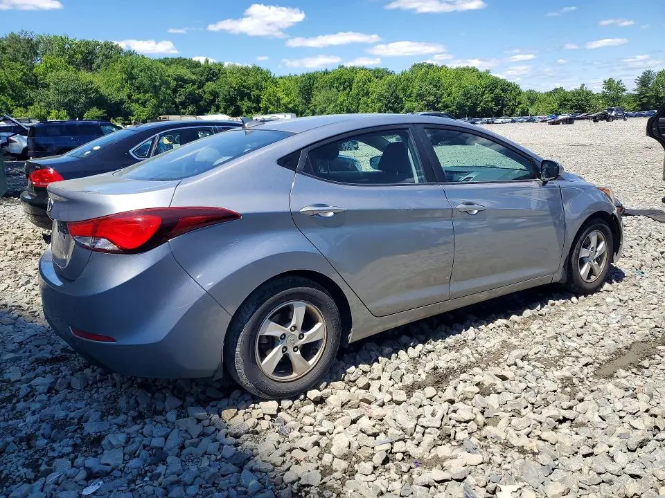 2015 HYUNDAI ELANTRA SE  