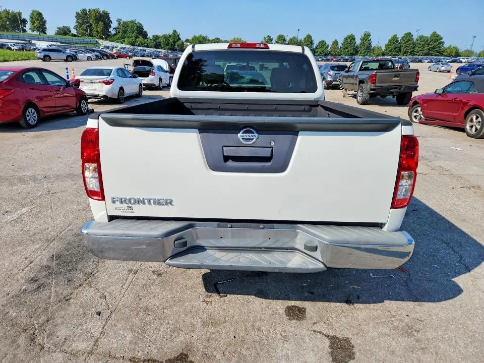2013 NISSAN FRONTIER S  