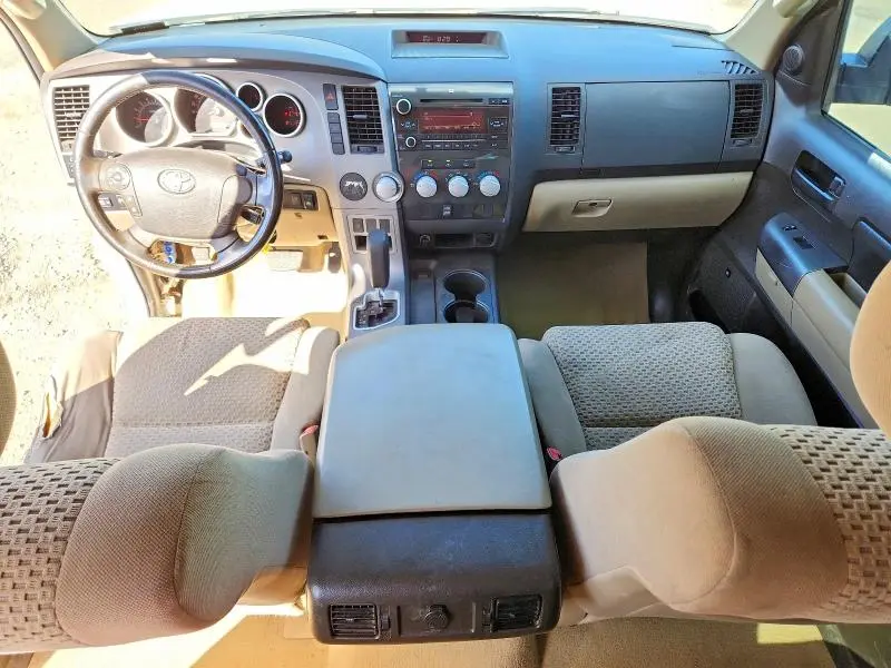 2010 TOYOTA TUNDRA CREWMAX SR5  