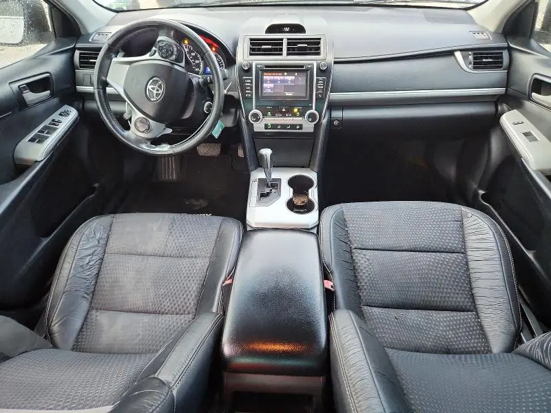 2014 TOYOTA CAMRY SE  