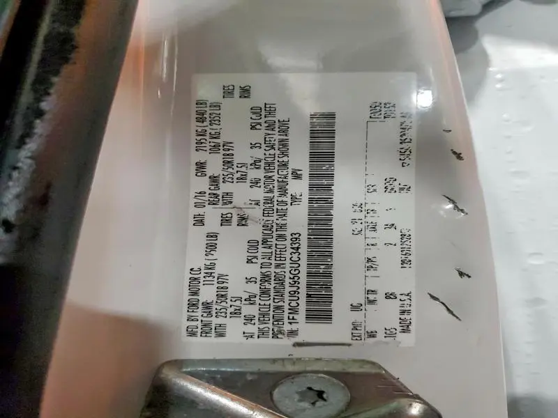2016 FORD ESCAPE TITANIUM  