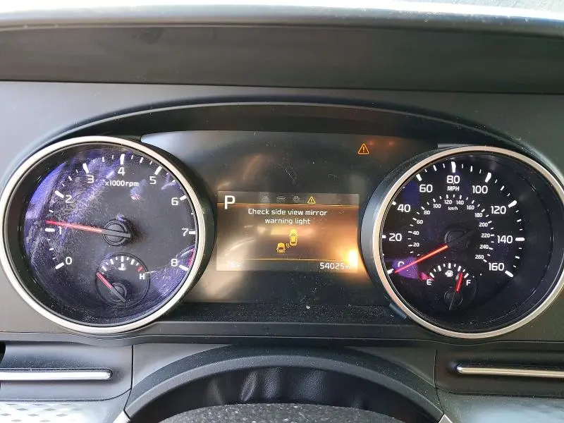 2022 KIA CARNIVAL LX  