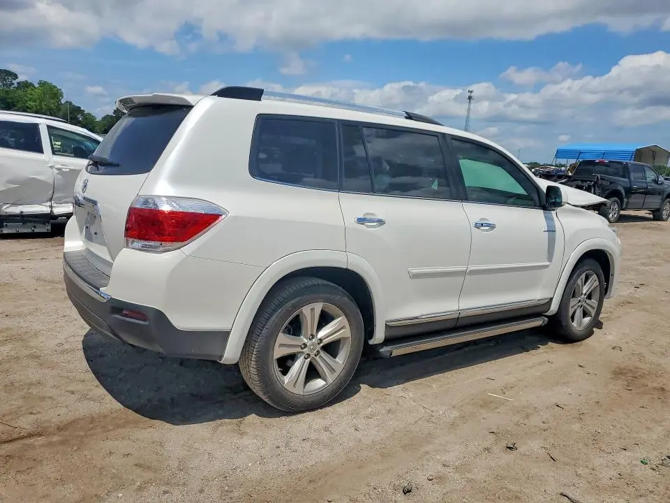 2013 TOYOTA HIGHLANDER LIMITED  