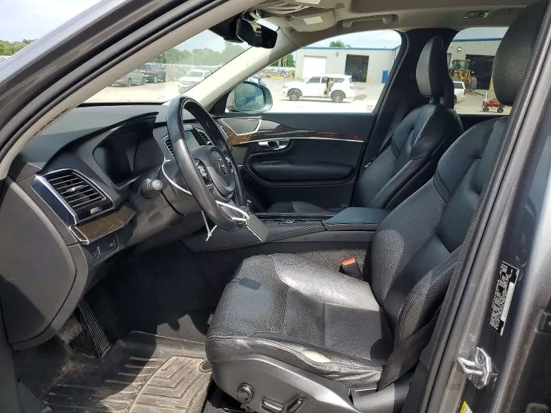 2018 VOLVO XC90 T6  