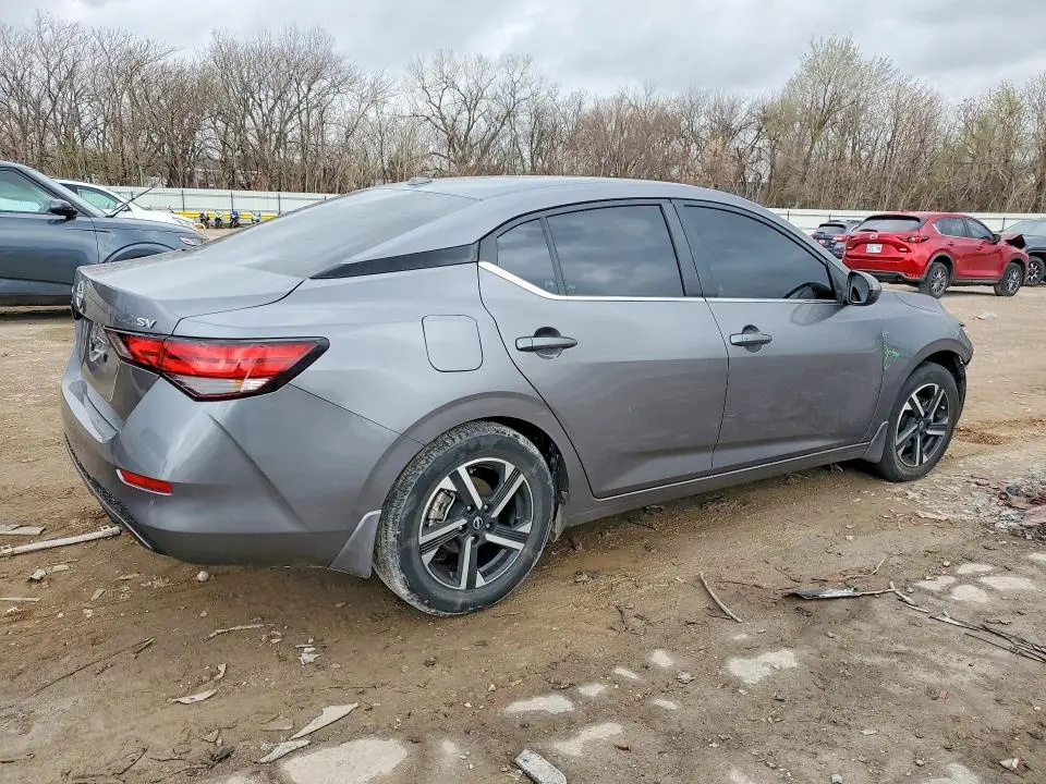 2024 NISSAN SENTRA SV  