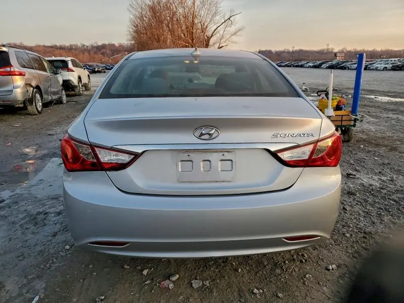 2012 HYUNDAI SONATA GLS  