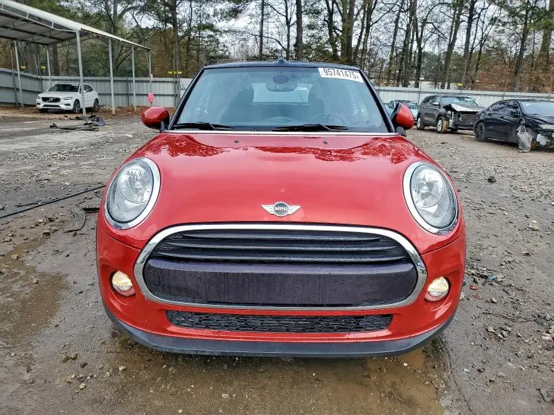 2018 MINI COOPER   