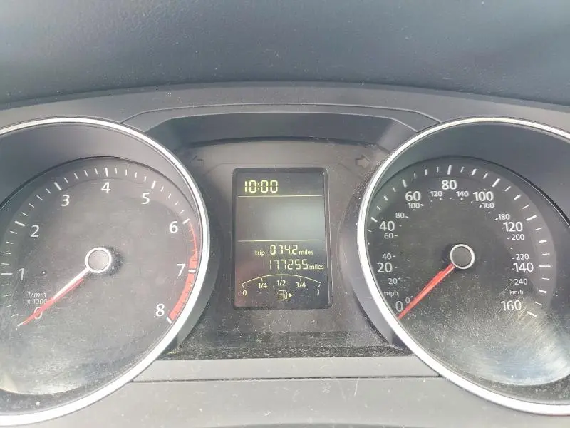 2015 VOLKSWAGEN JETTA SE  