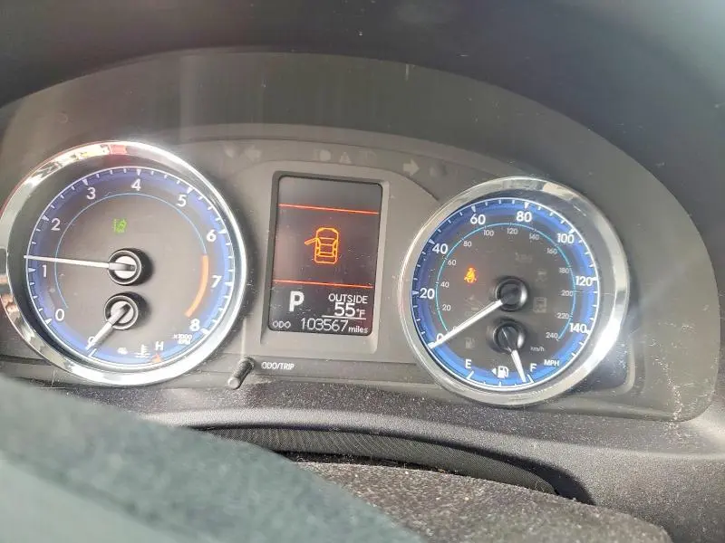 2017 TOYOTA COROLLA LE  