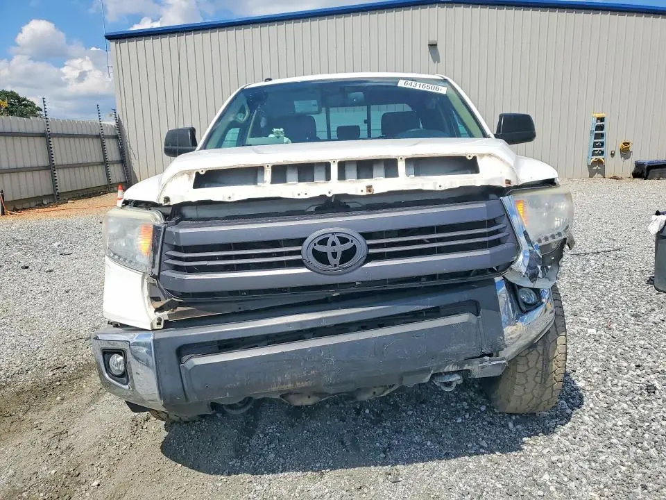 2015 TOYOTA TUNDRA SR5  