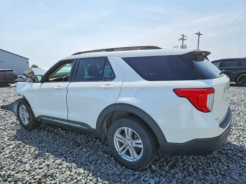 2022 FORD EXPLORER XLT  