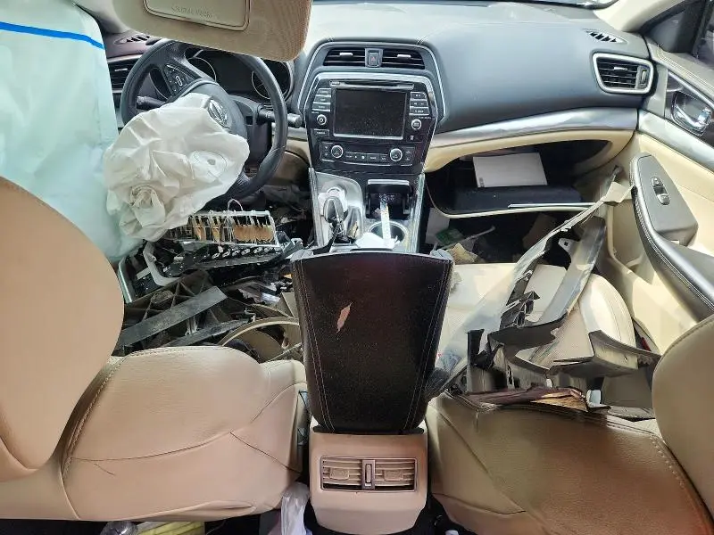 2019 NISSAN MAXIMA S  