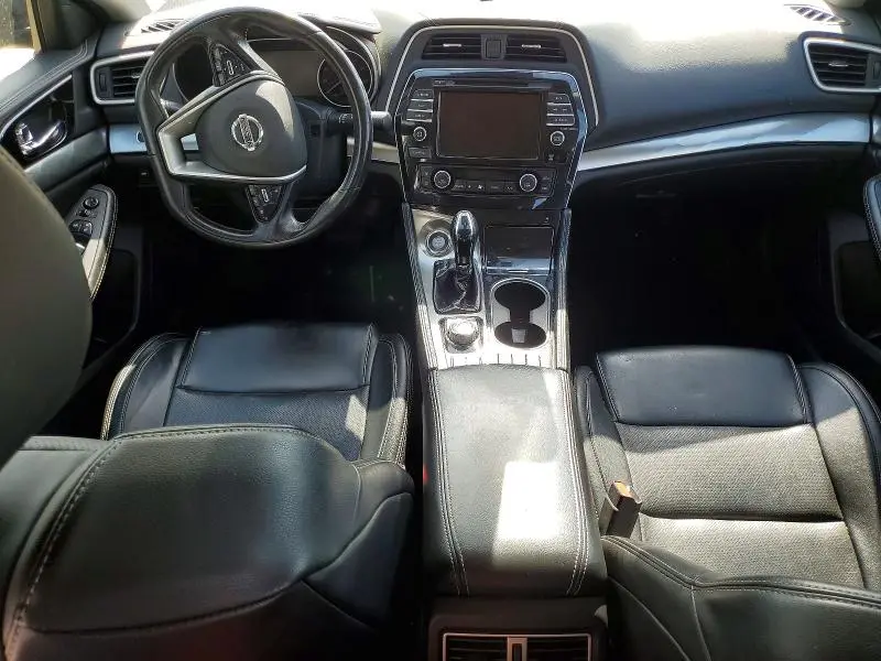 2021 NISSAN MAXIMA SV  