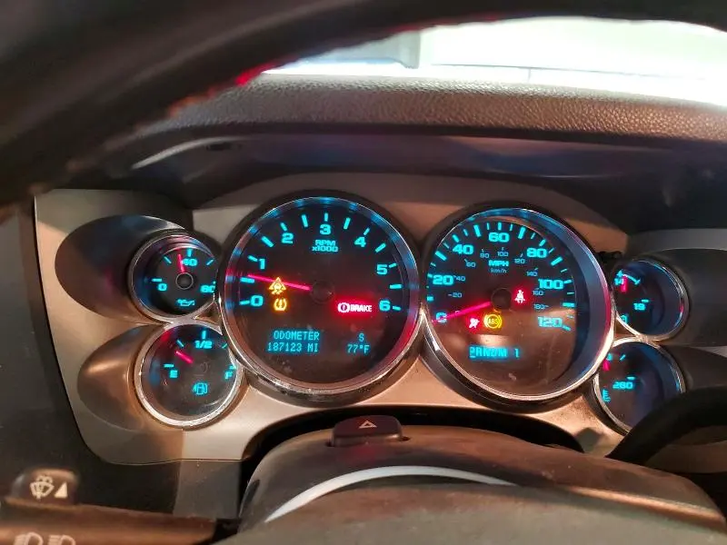 2011 CHEVROLET SILVERADO K2500 HEAVY DUTY LT  