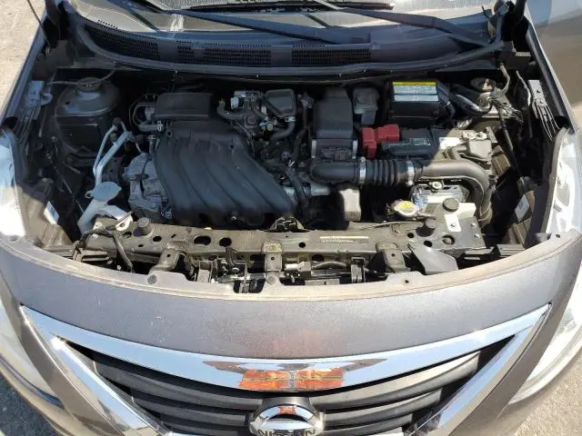 2019 NISSAN VERSA S  