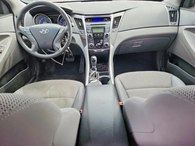2013 HYUNDAI SONATA GLS  