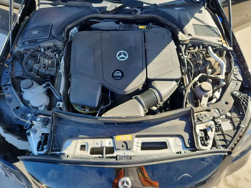 2024 MERCEDES-BENZ C 300  