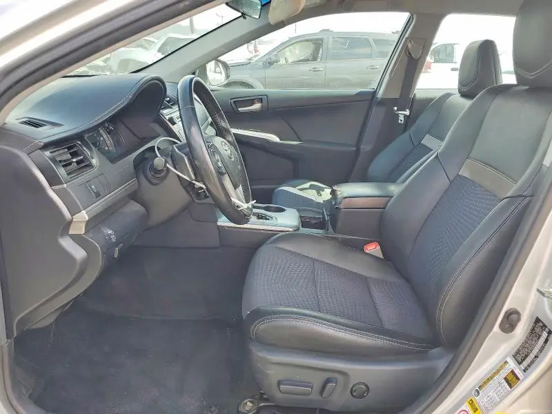 2013 TOYOTA CAMRY SE  