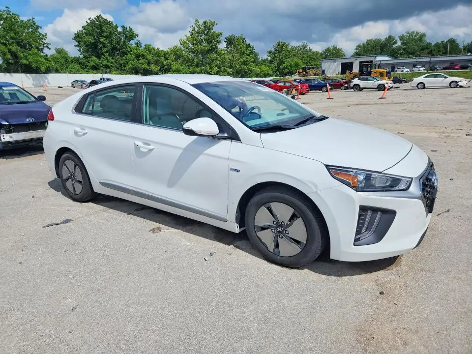 2020 HYUNDAI IONIQ SE  