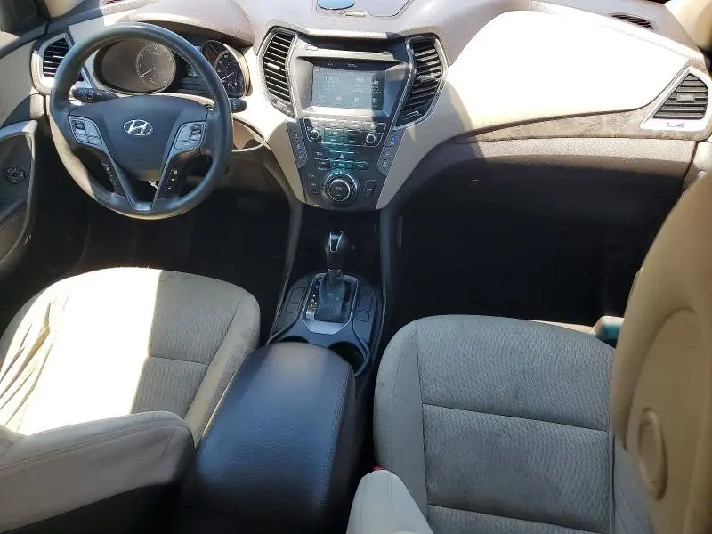 2017 HYUNDAI SANTA FE SE  