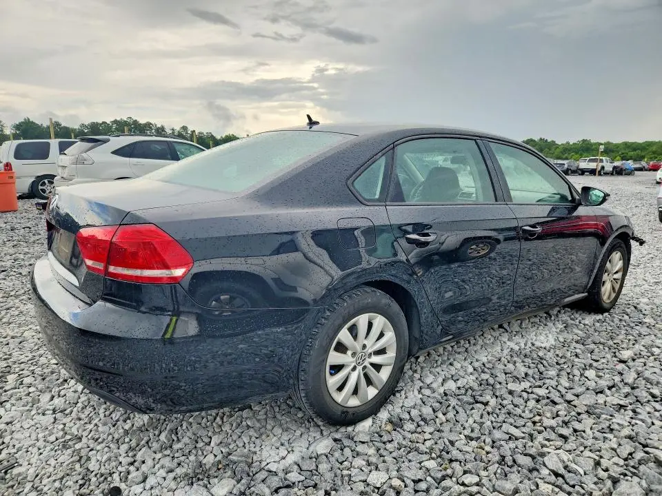 2012 VOLKSWAGEN PASSAT S  