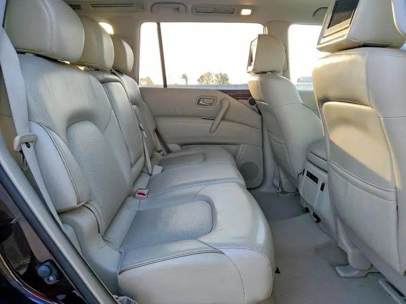 2016 INFINITI QX80 BASE  