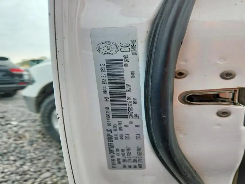 2015 RAM 1500 SLT  