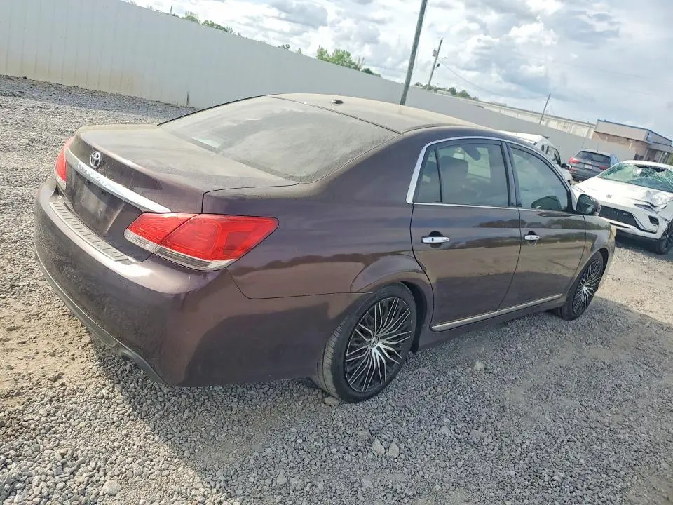 2011 TOYOTA AVALON LIMITED  