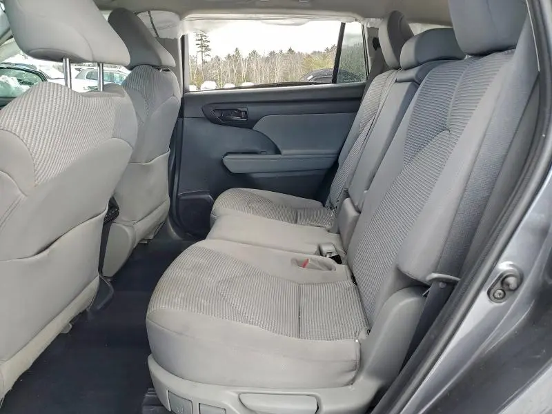 2021 TOYOTA HIGHLANDER HYBRID LE  