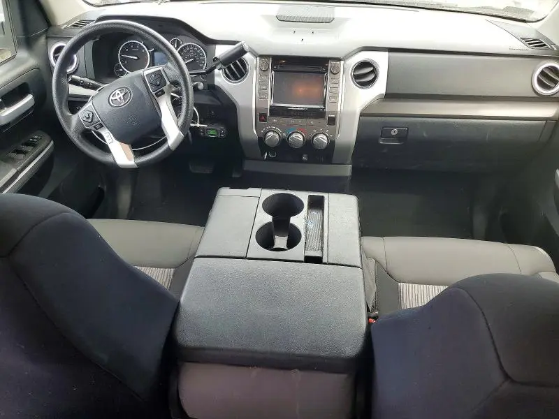 2017 TOYOTA TUNDRA   