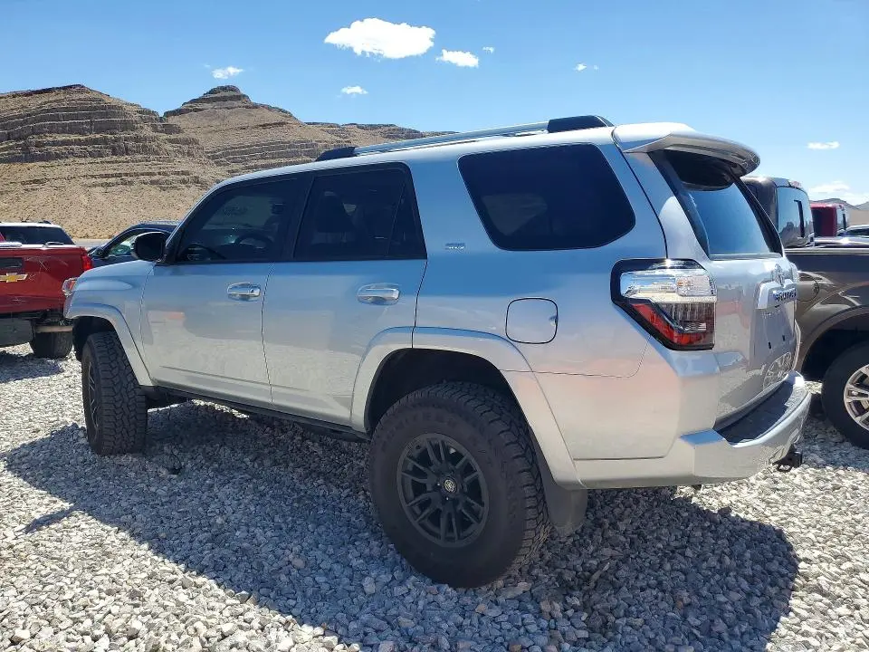 2024 TOYOTA 4RUNNER SR5 PREMIUM  