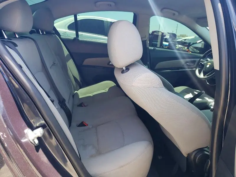 2015 CHEVROLET CRUZE LT  