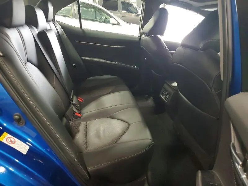 2018 TOYOTA CAMRY XSE  