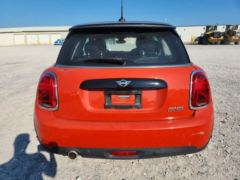2020 MINI COOPER   