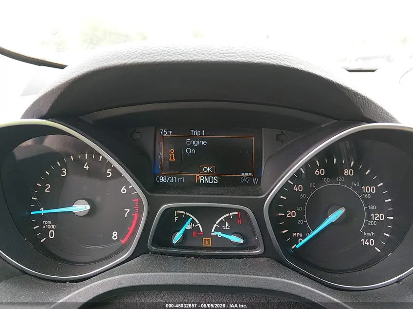 2017 FORD ESCAPE SE