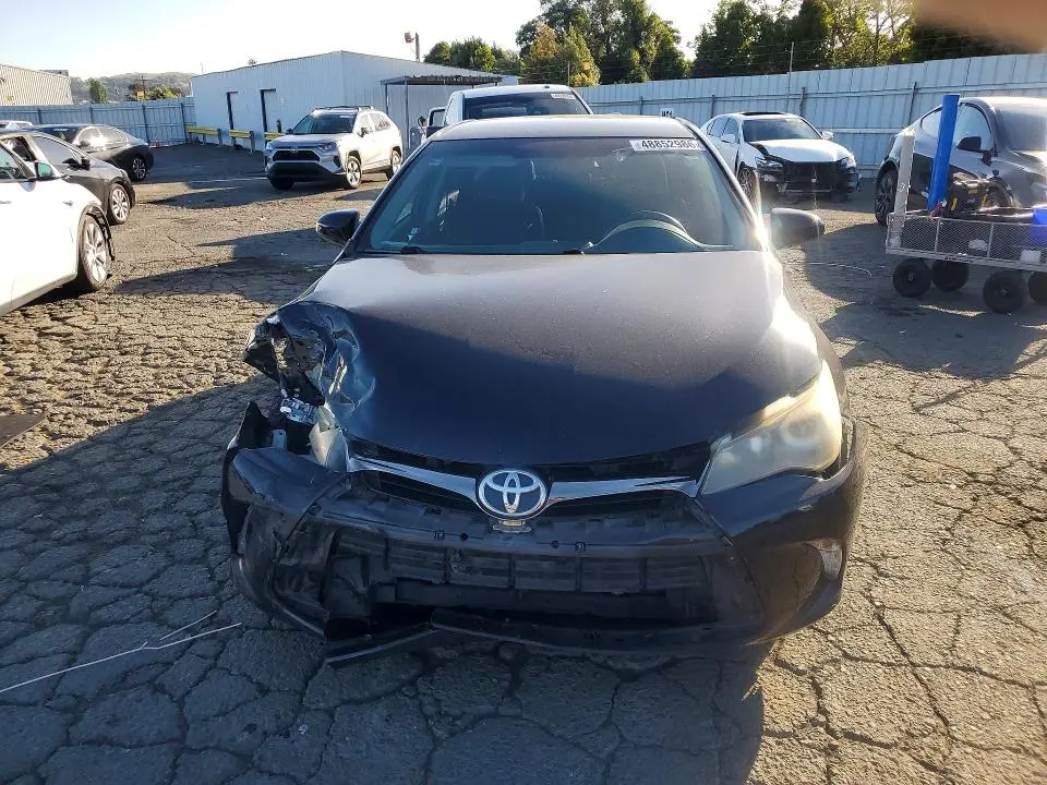 2015 TOYOTA CAMRY SE  