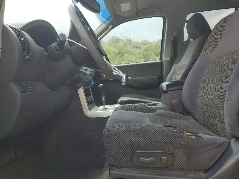 2010 NISSAN PATHFINDER S  
