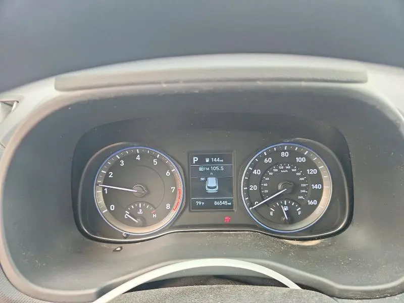 2021 HYUNDAI KONA SE  