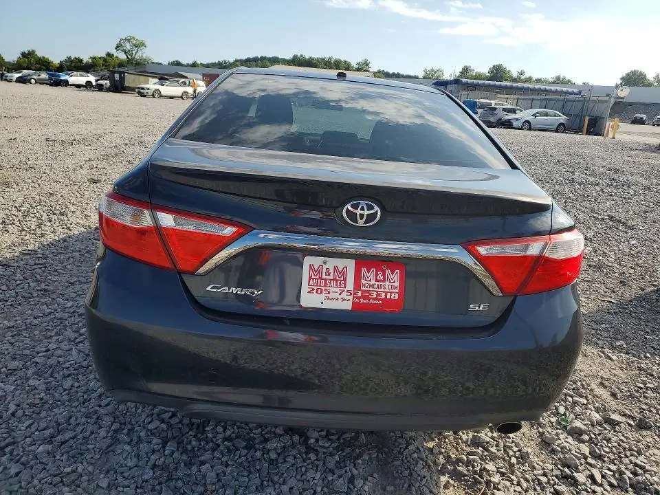 2015 TOYOTA CAMRY SE  