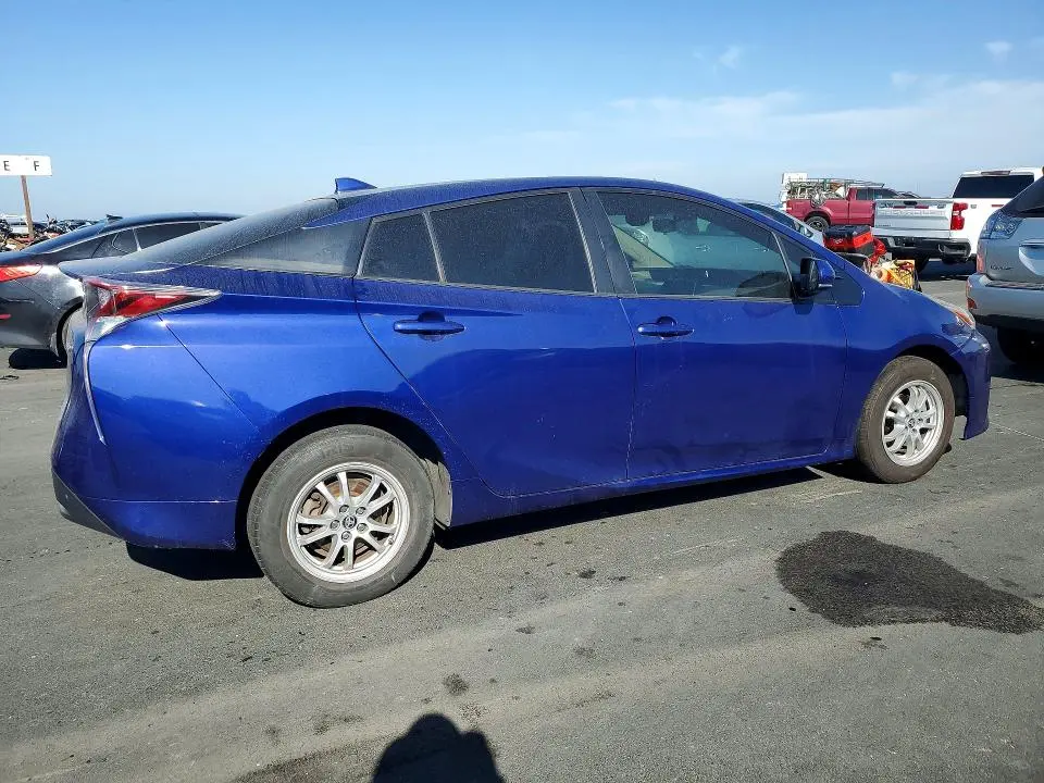 2016 TOYOTA PRIUS   