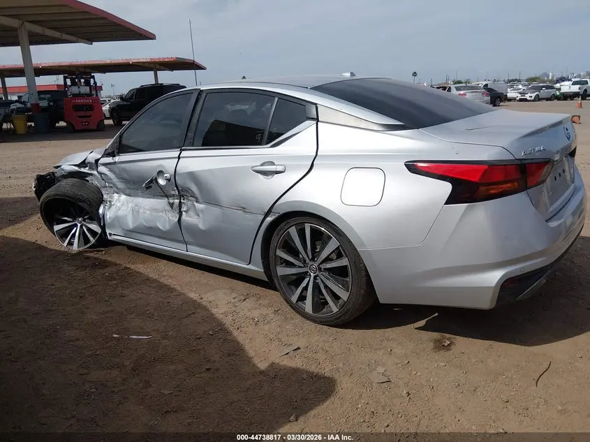 2020 NISSAN ALTIMA SR FWD
