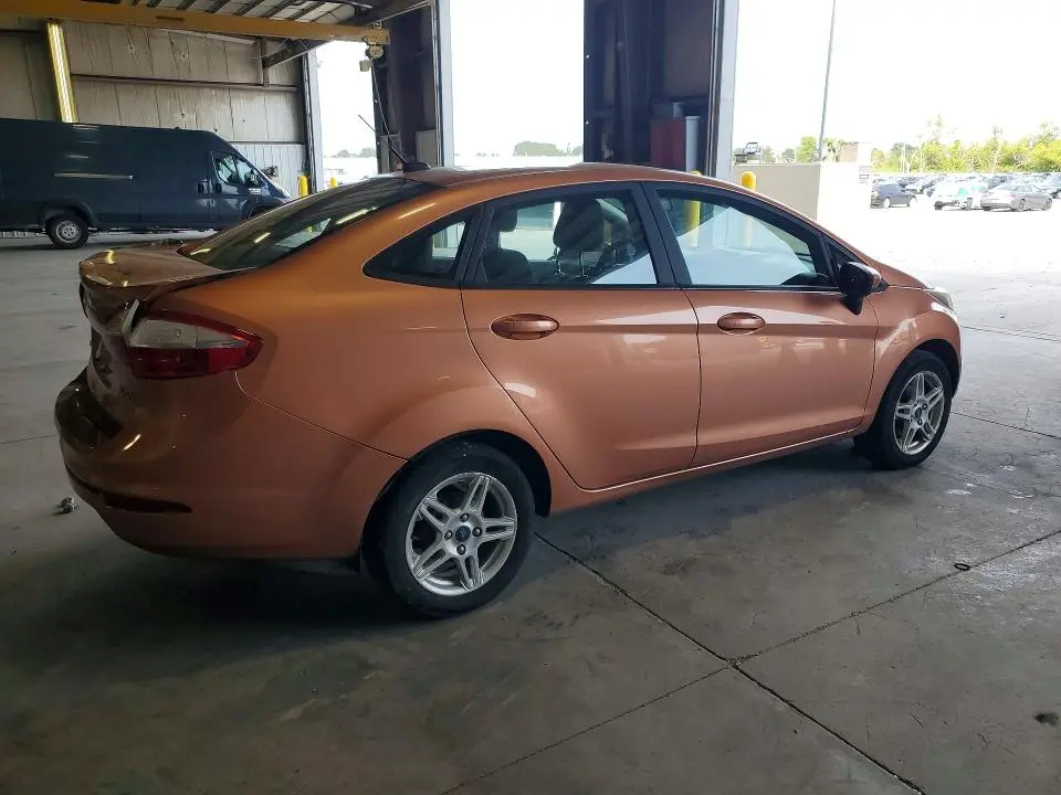 2017 FORD FIESTA SE  
