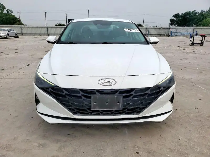 2021 HYUNDAI ELANTRA SE  